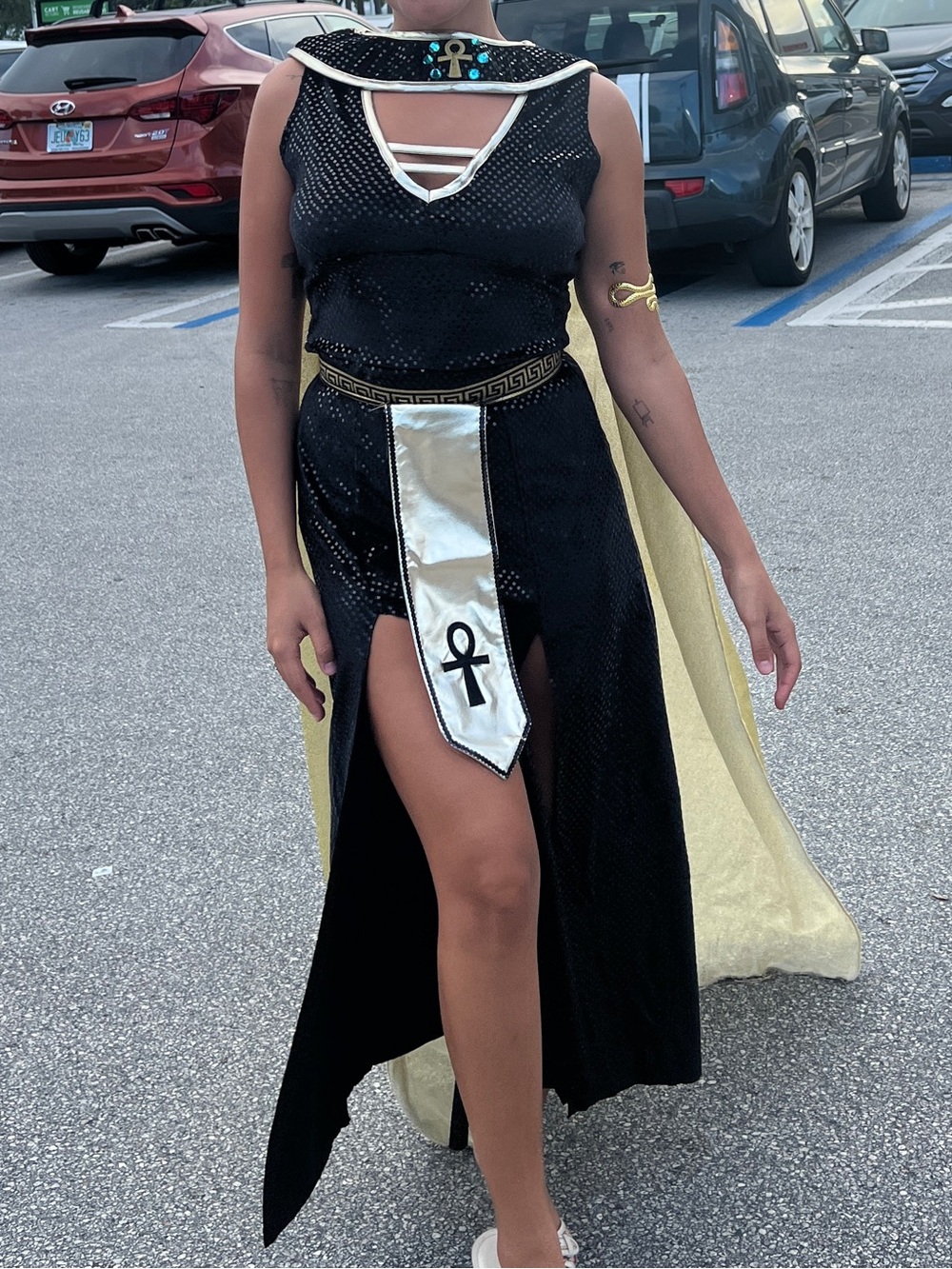 Spirit Black and Gold Egyptian Queen Costume - Picture 8 of 10
